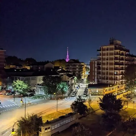 Al 35 Dell'aurora Apartment